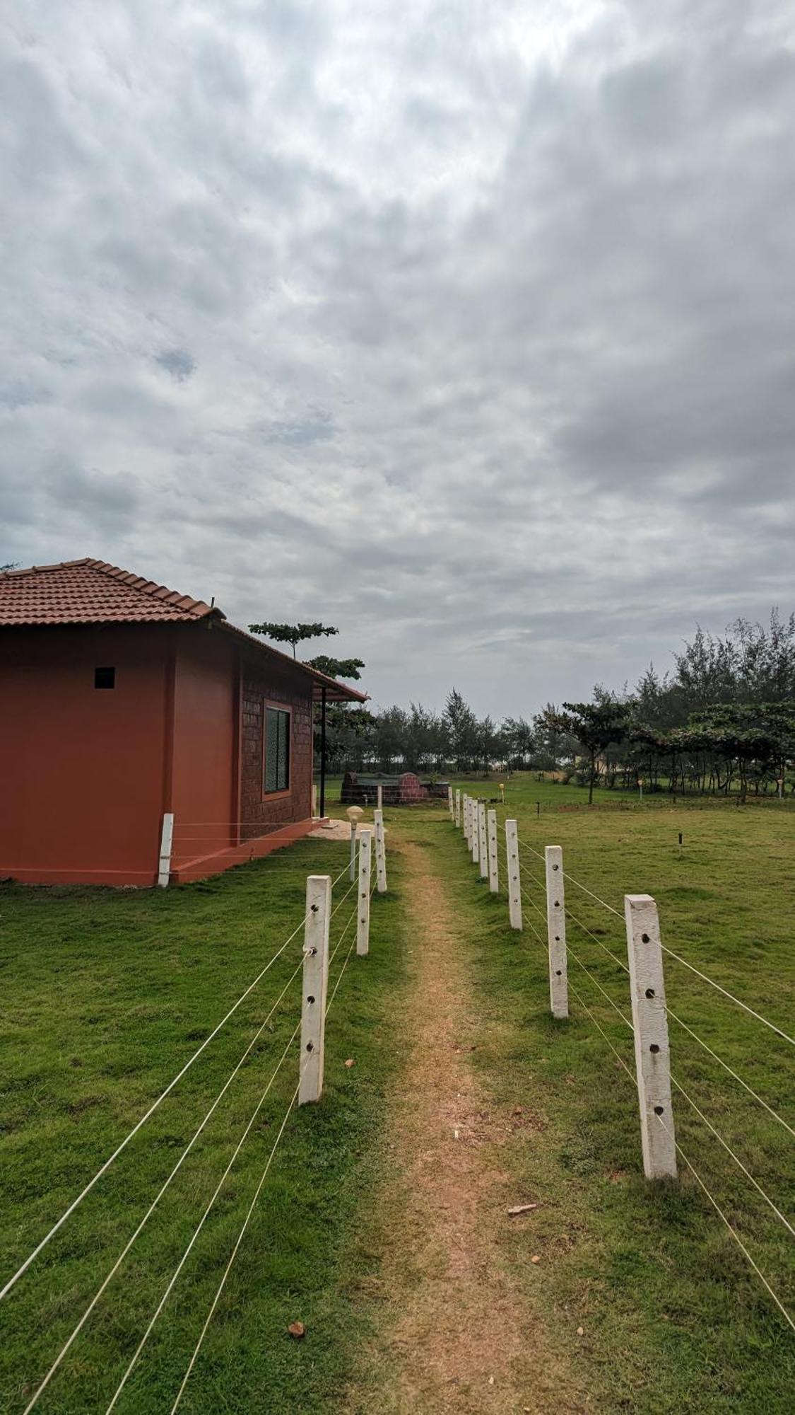 5 Mile Beach Resort Kumta Exterior photo