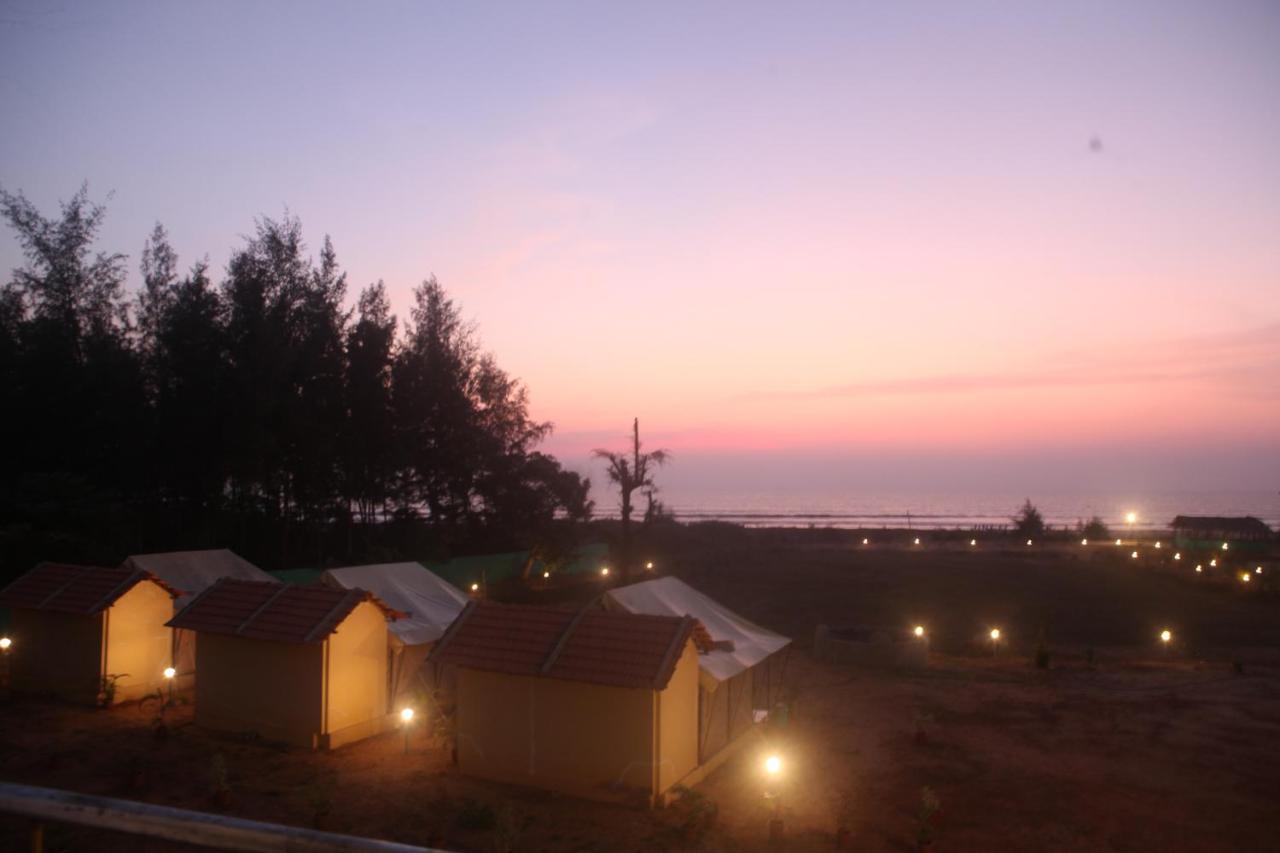 5 Mile Beach Resort Kumta Exterior photo